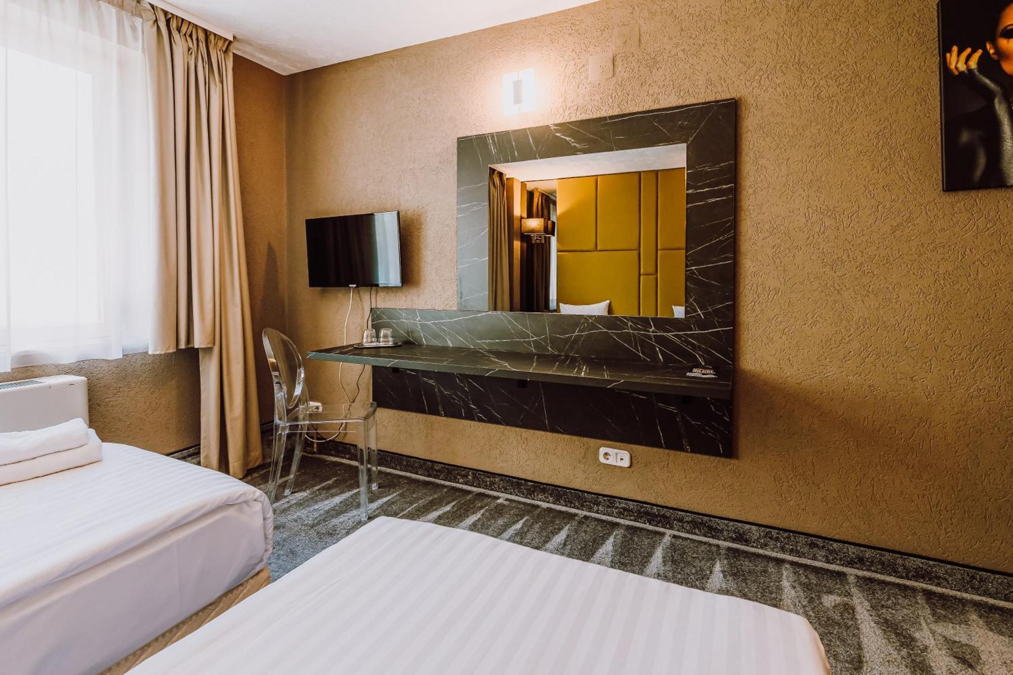 Hotel Ciao Târgu-Mureş Exteriér fotografie