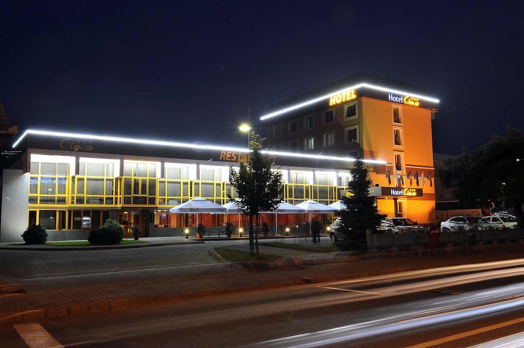 Hotel Ciao Târgu-Mureş Exteriér fotografie