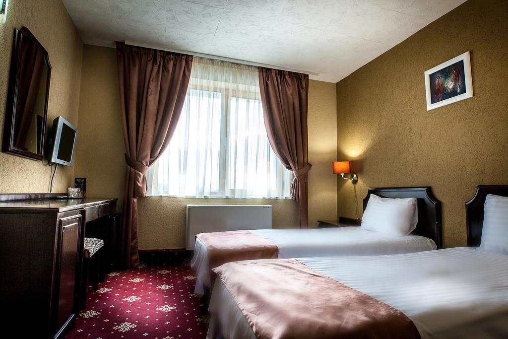 Hotel Ciao Târgu-Mureş Exteriér fotografie