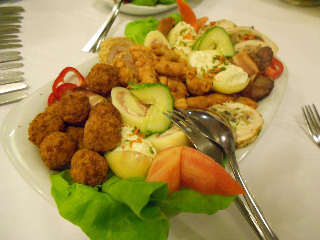 Hotel Ciao Târgu-Mureş Restaurace fotografie